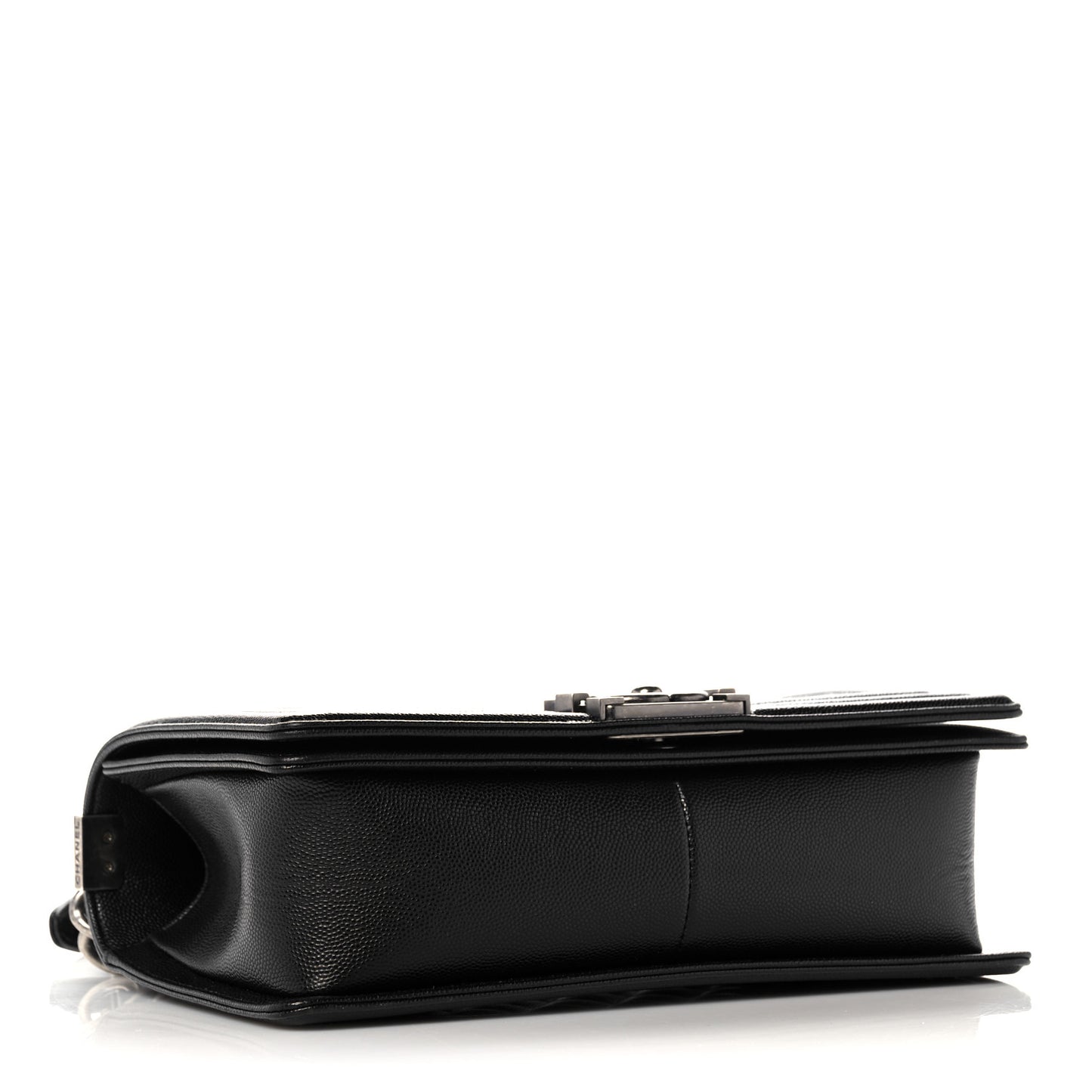 Caviar Quilted Medium Boy Flap Black