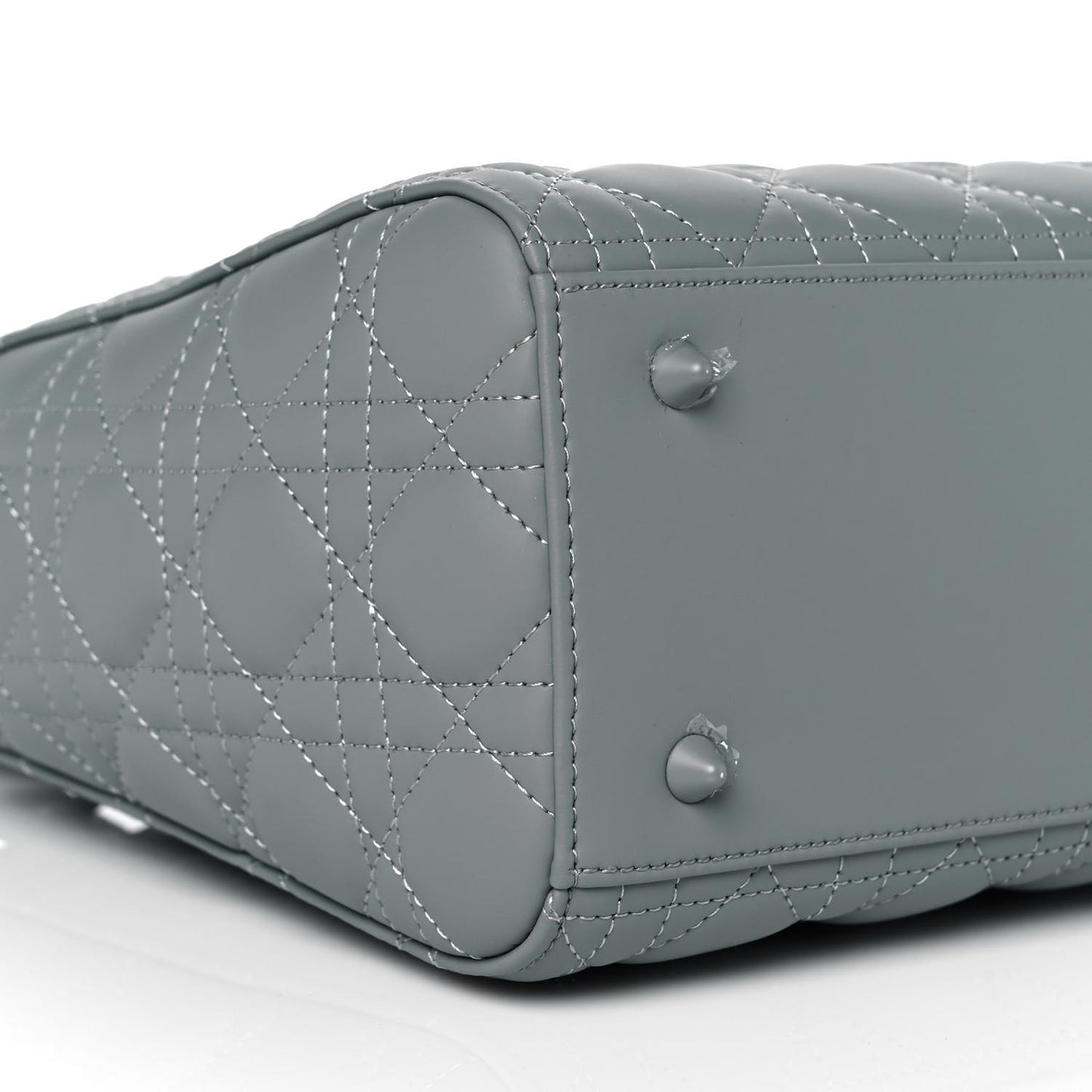 Ultra Matte Calfskin Cannage Medium Lady Dior Grey Stone