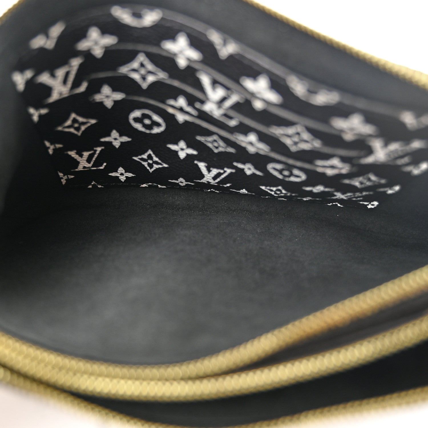 Louis Vuitton Monogram Giant Jungle Pochette Double Zip Black 6 of 11