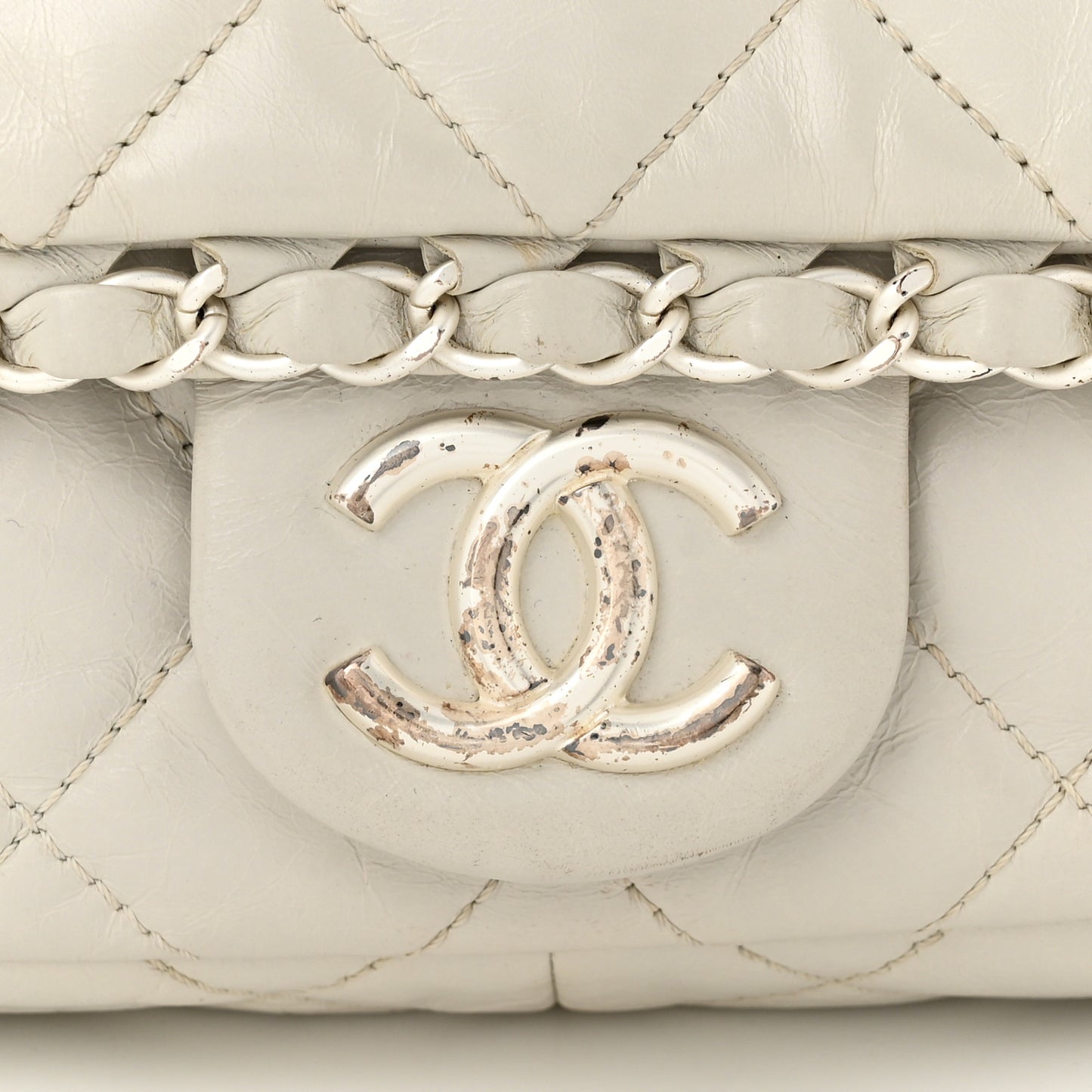Calfskin Quilted Medium Chain Me Flap White