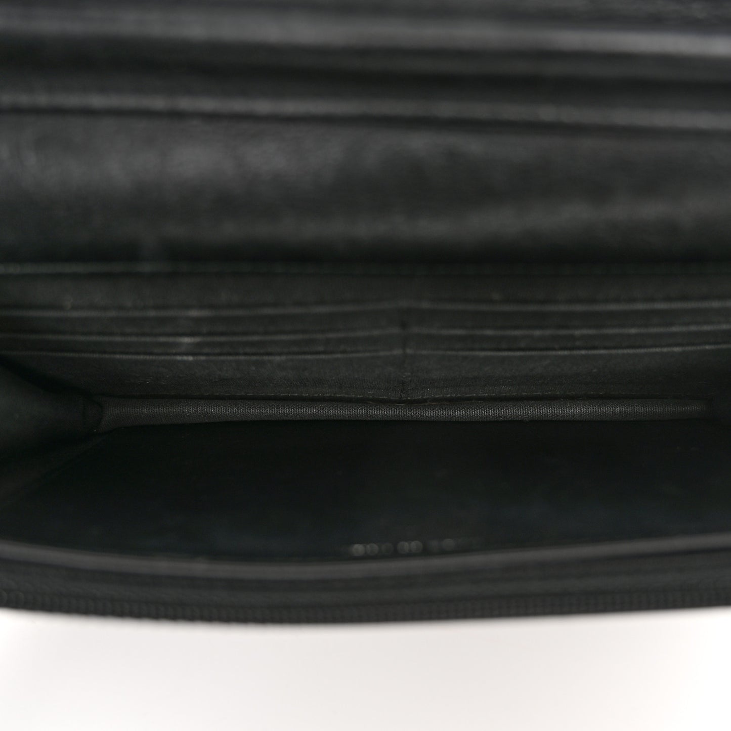 Caviar Quilted Wallet on Chain WOC So Black