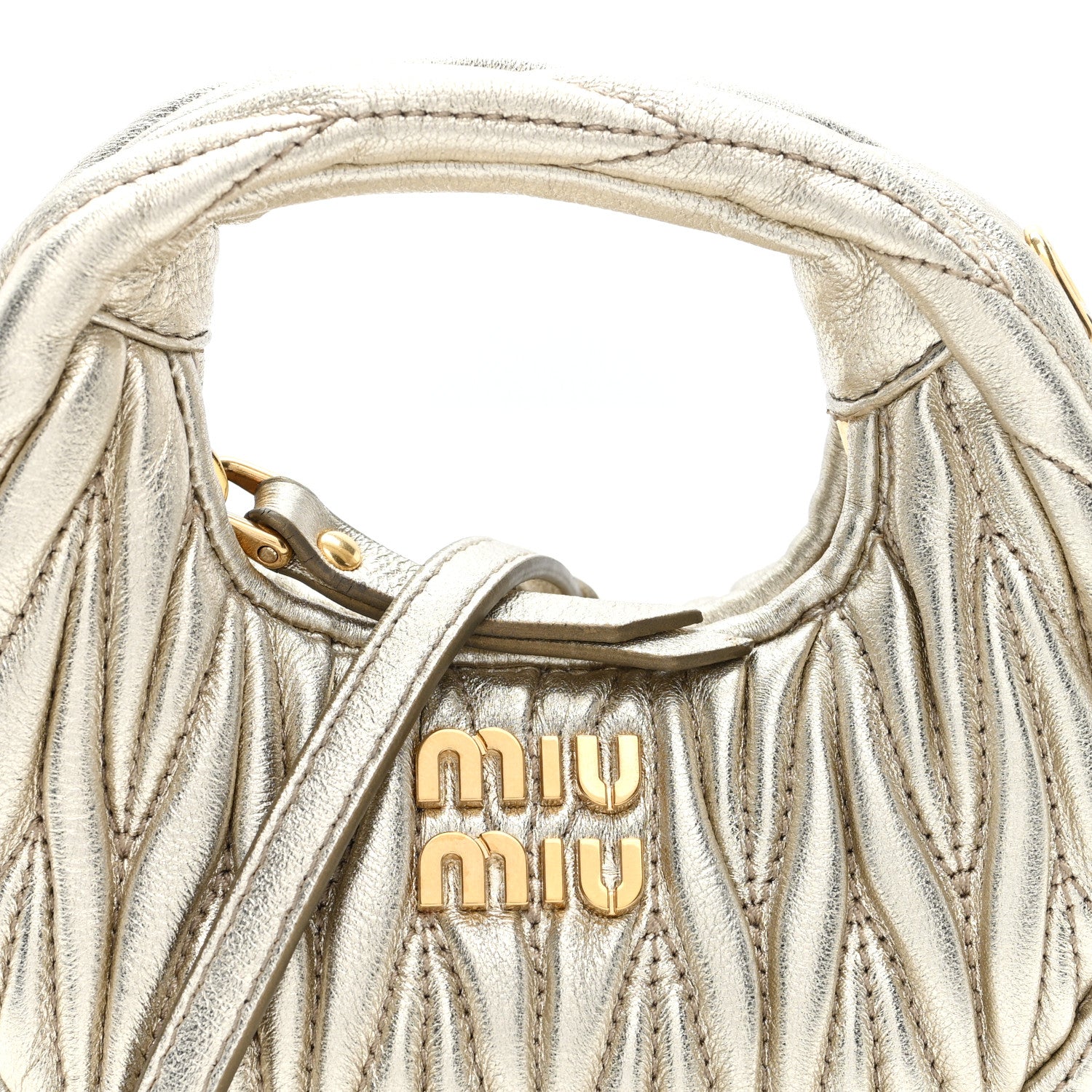 Miu Miu Metallic Nappa Matelasse Micro Wander Hobo Pirite Pirite 6 of 8