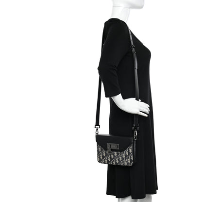 Christian Dior Oblique Smooth Calfskin Messenger Beige Black 2 of 10