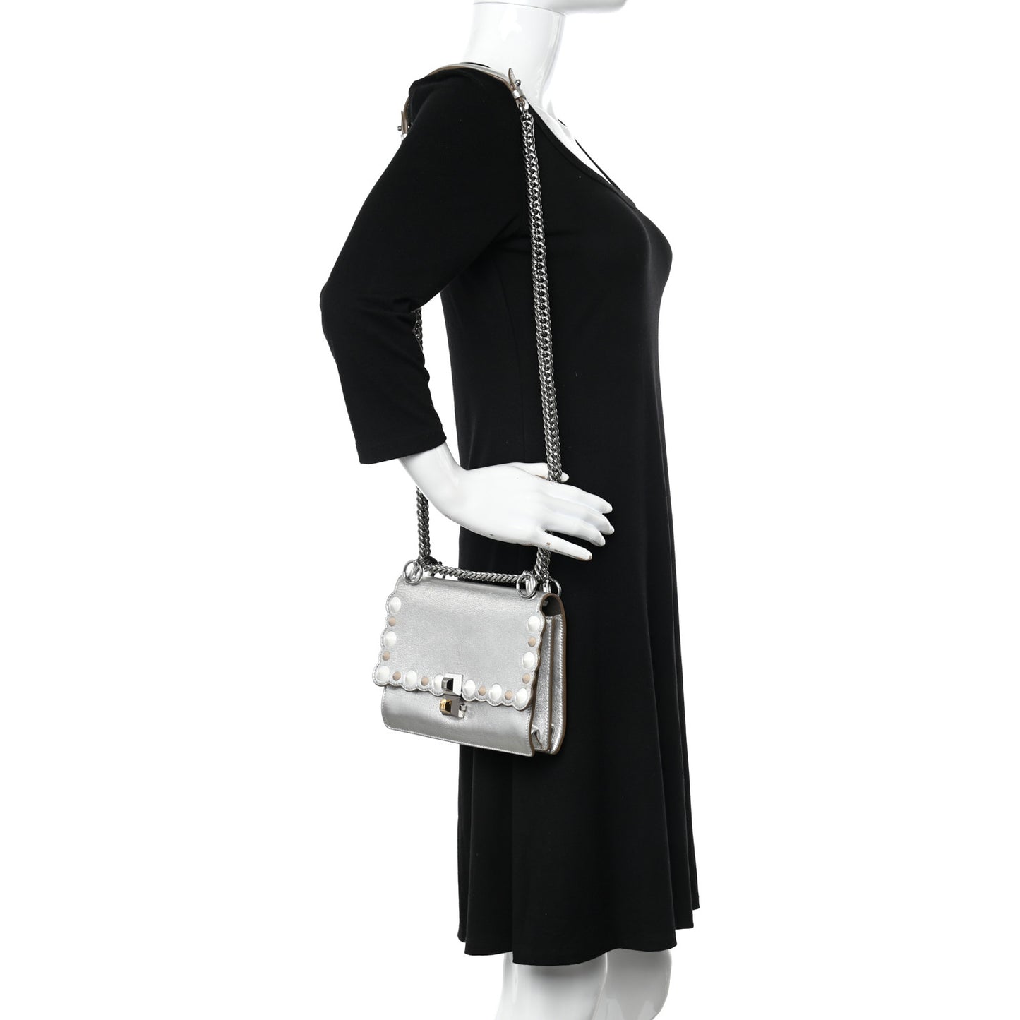 Vitello Catalan Mirror Scalloped Multi Studded Small Kan I Shoulder Bag Argento
