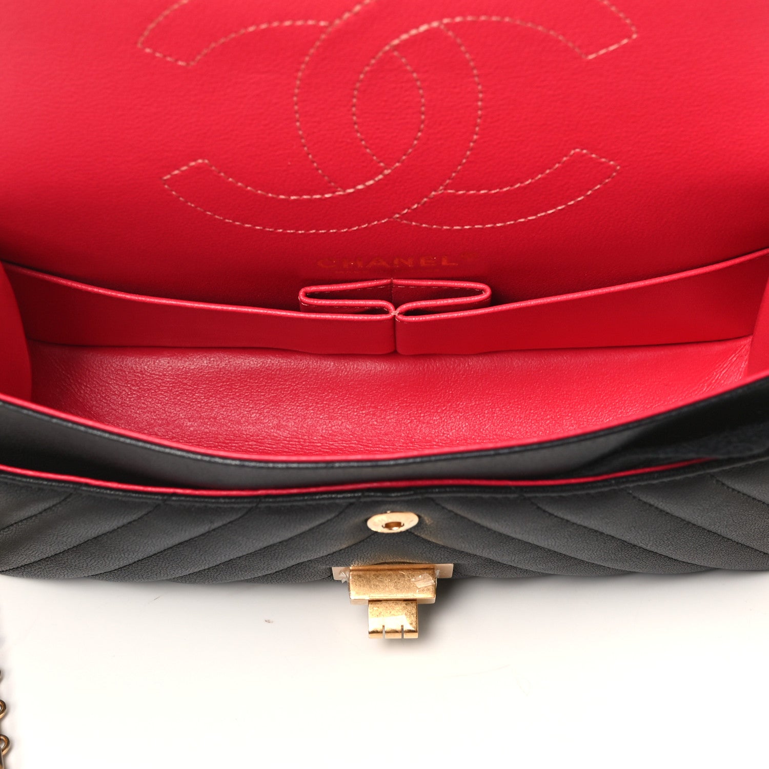 Chanel Sheepskin Chevron Quilted 2.55 Reissue 225 Flap Black 4 of 4