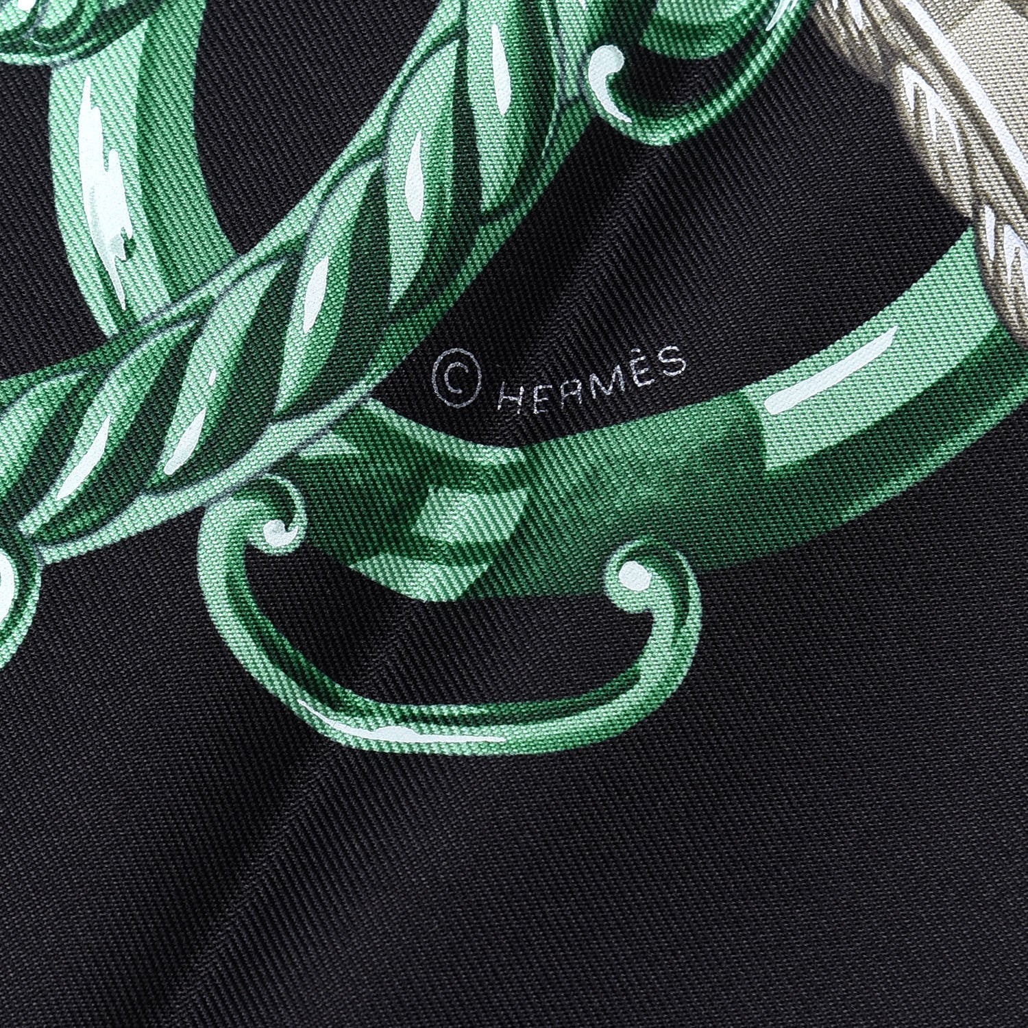 Hermes Silk Lift Profile Scarf 90 Vert Black Gris 4 of 4
