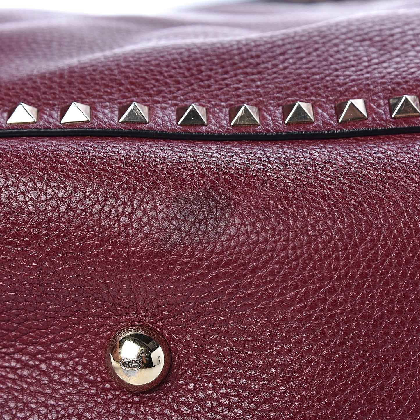 Pebbled Calfskin Medium Rockstud Tote Cremisi