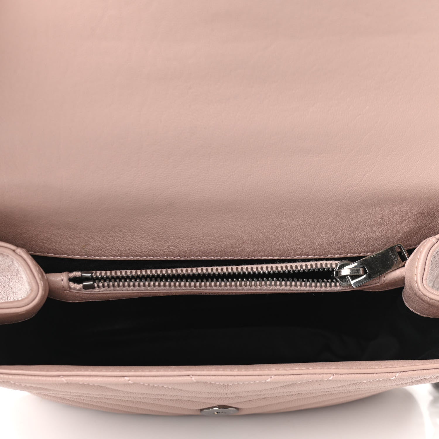 Saint Laurent Sheepskin Matelasse Chevron Monogram Medium College Bag Rose Poudre 5 of 10