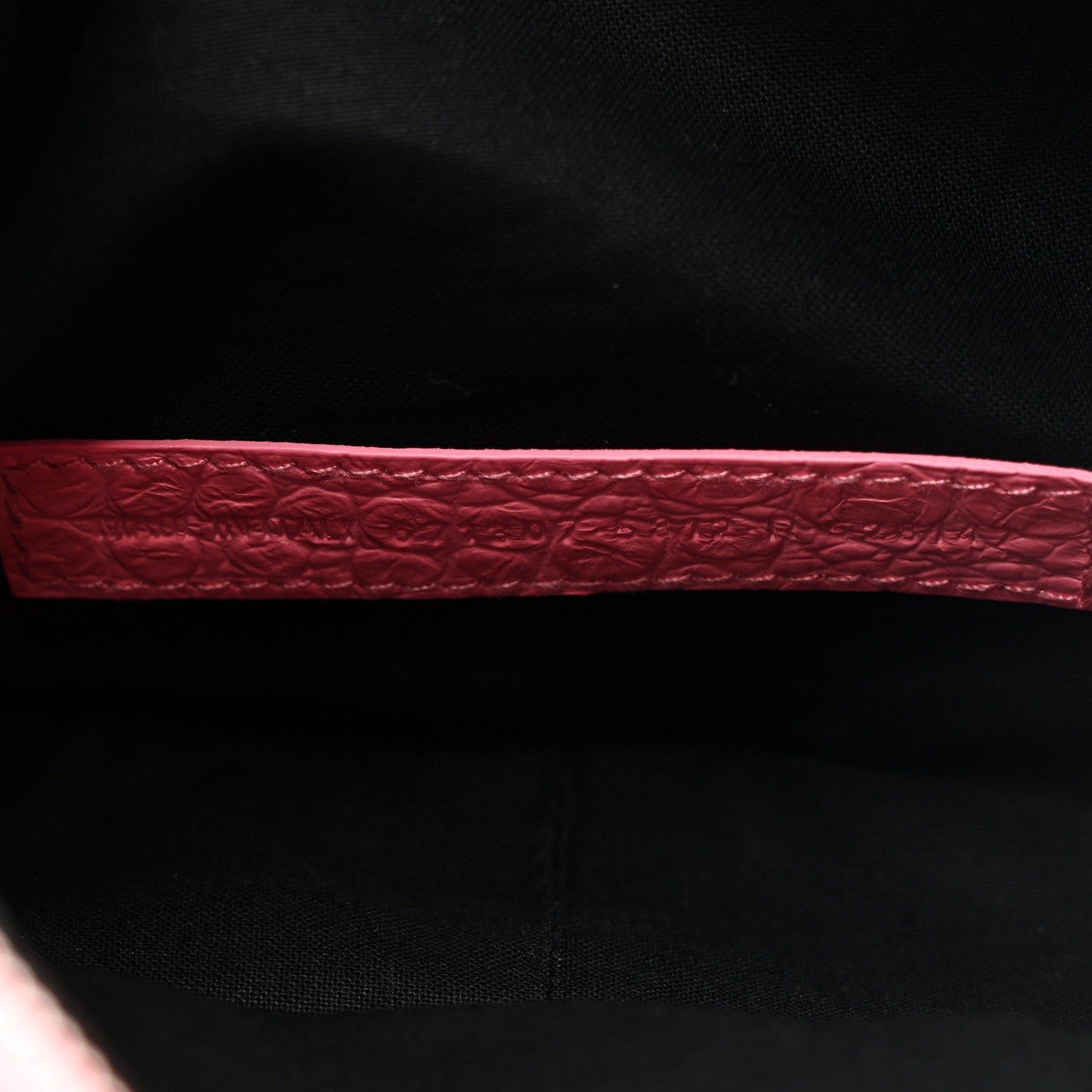 Balenciaga Extra Supple Calfskin Crocodile Embossed Small Le Cagole Shoulder Bag Sweet Pink 7 of 10
