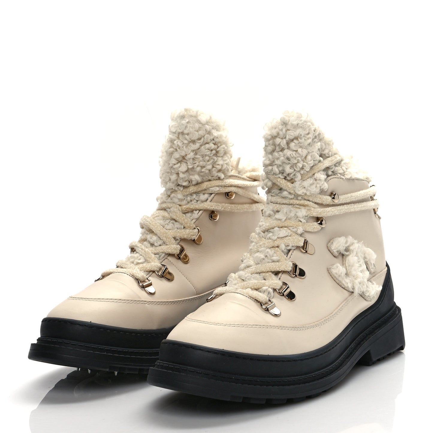 Calfskin Shearling CC Lace Up Boots 40.1 Light Beige Ivory