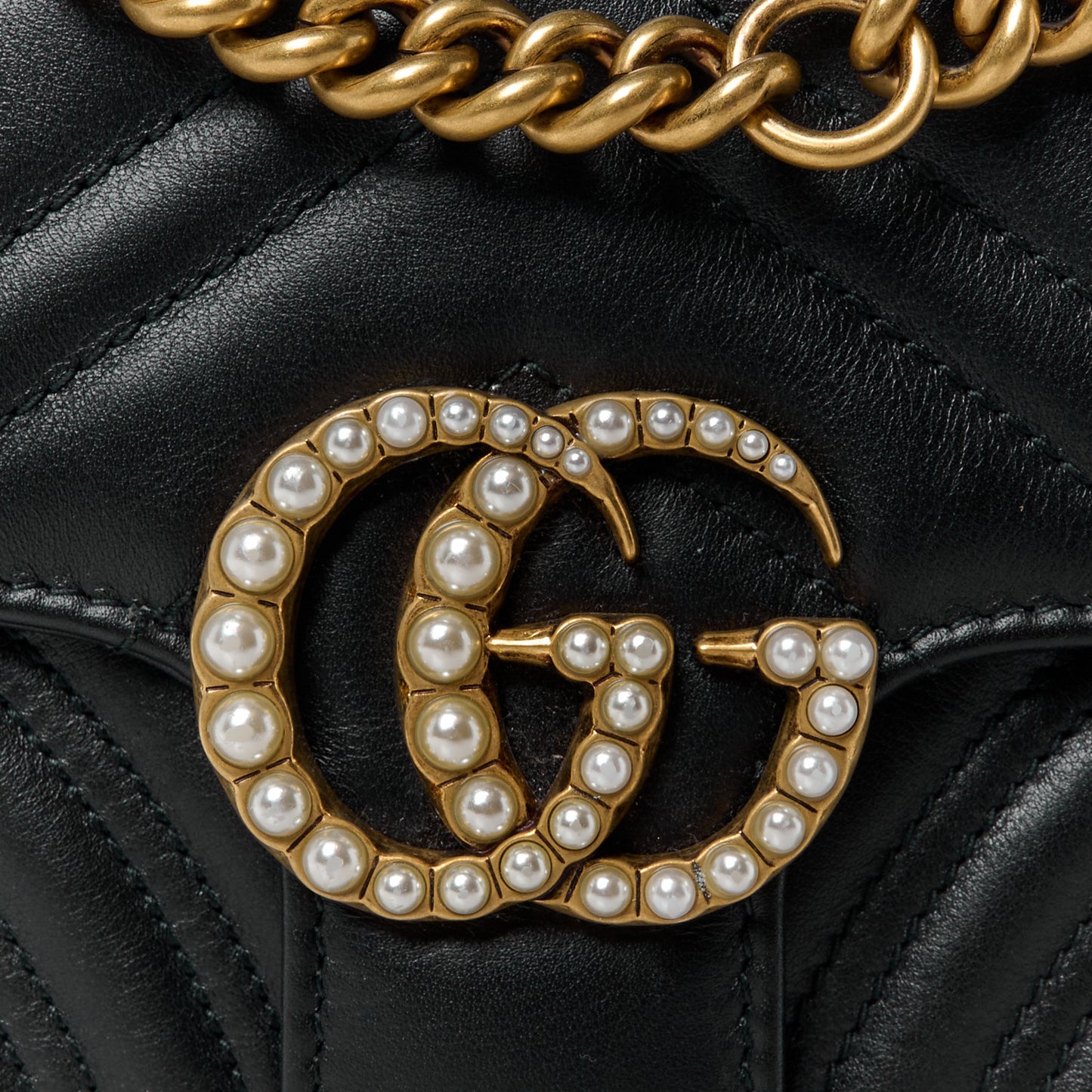 Calfskin Matelasse Pearly GG Marmont Chain Belt Bag Black