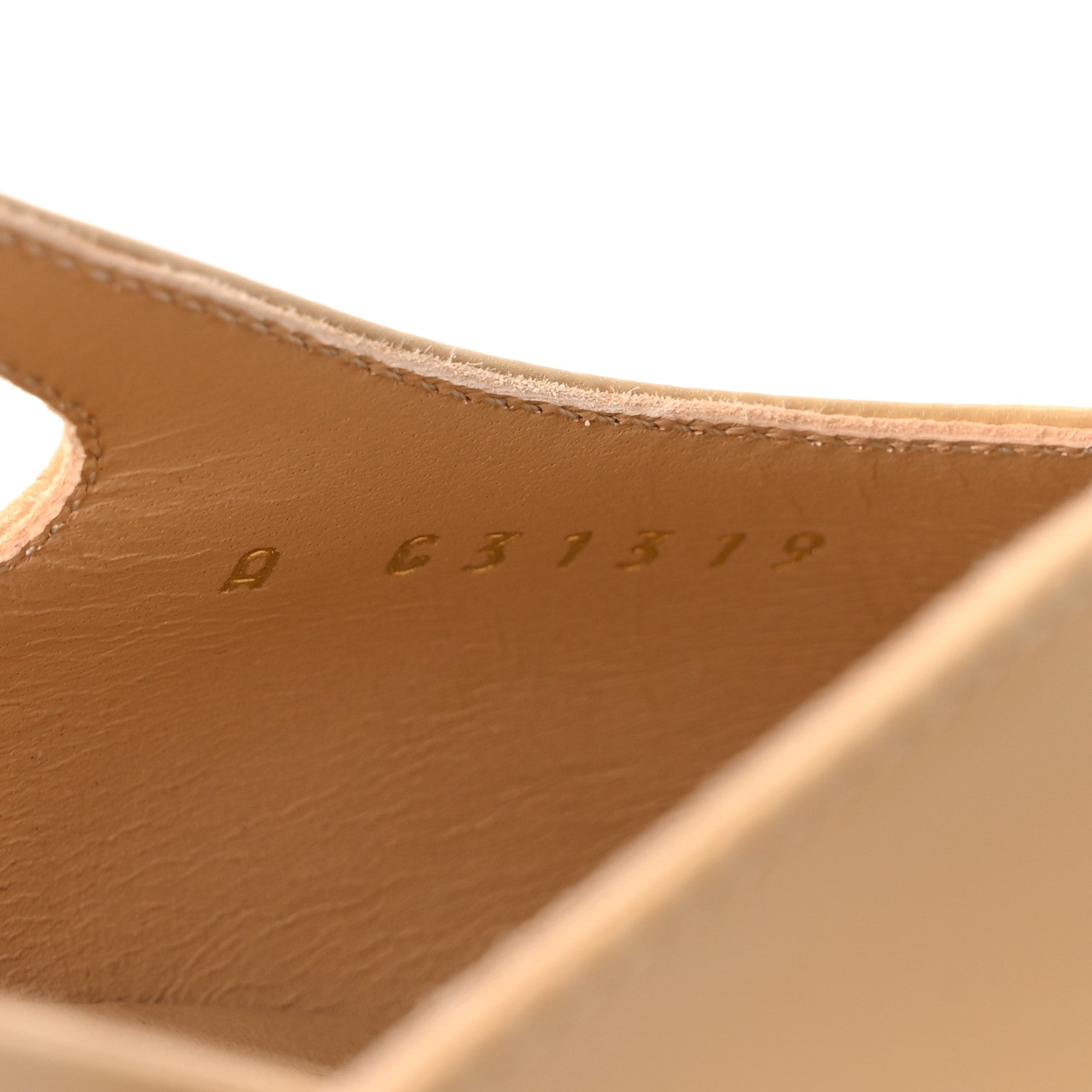 Chanel Goatskin Grosgrain Pointed Toe CC Slingback Flats 40.5 Beige Black 9 of 10