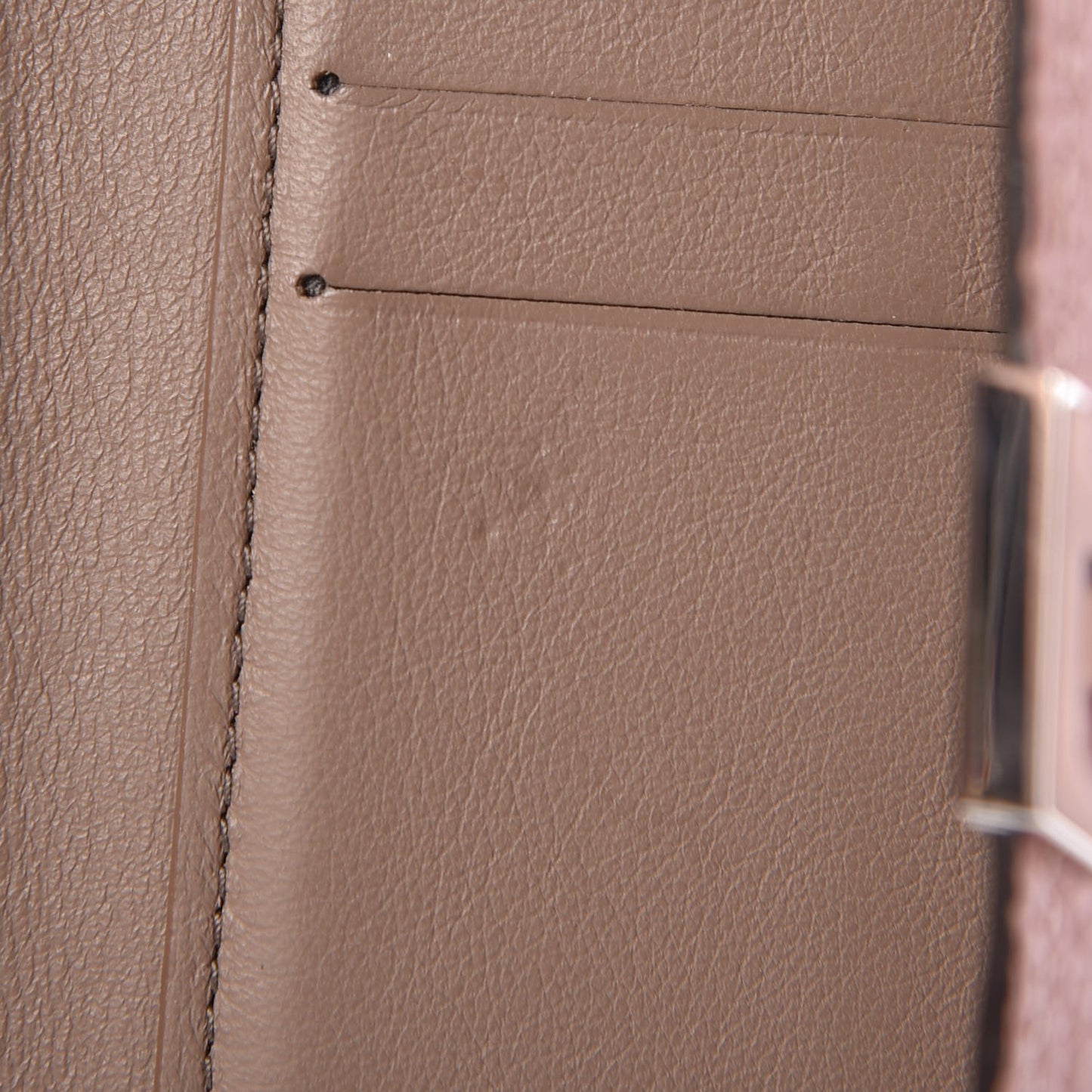 Taurillon Capucines Compact Wallet Magnolia