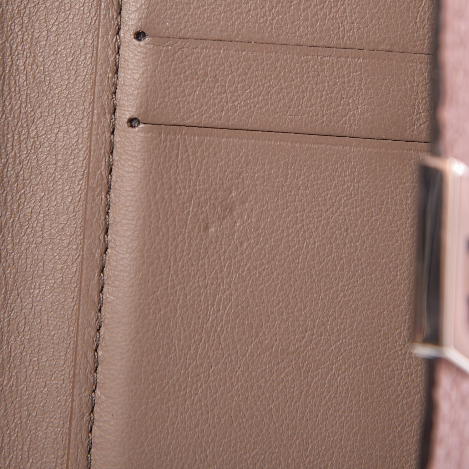 Louis Vuitton Taurillon Capucines Compact Wallet Magnolia 8 of 9