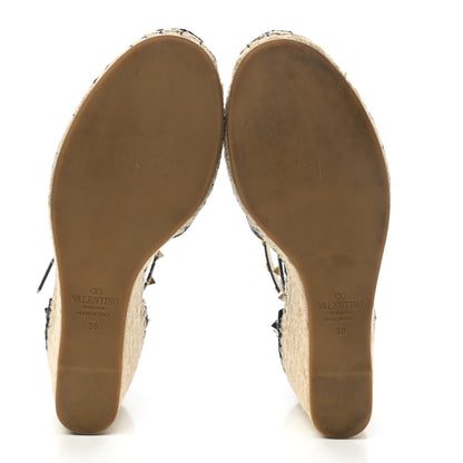 Valentino Garavani Grained Calfskin Rockstud Ankle Wrap Espadrille 15/85mm Wedges 38 Black Light Ivory 5 of 8