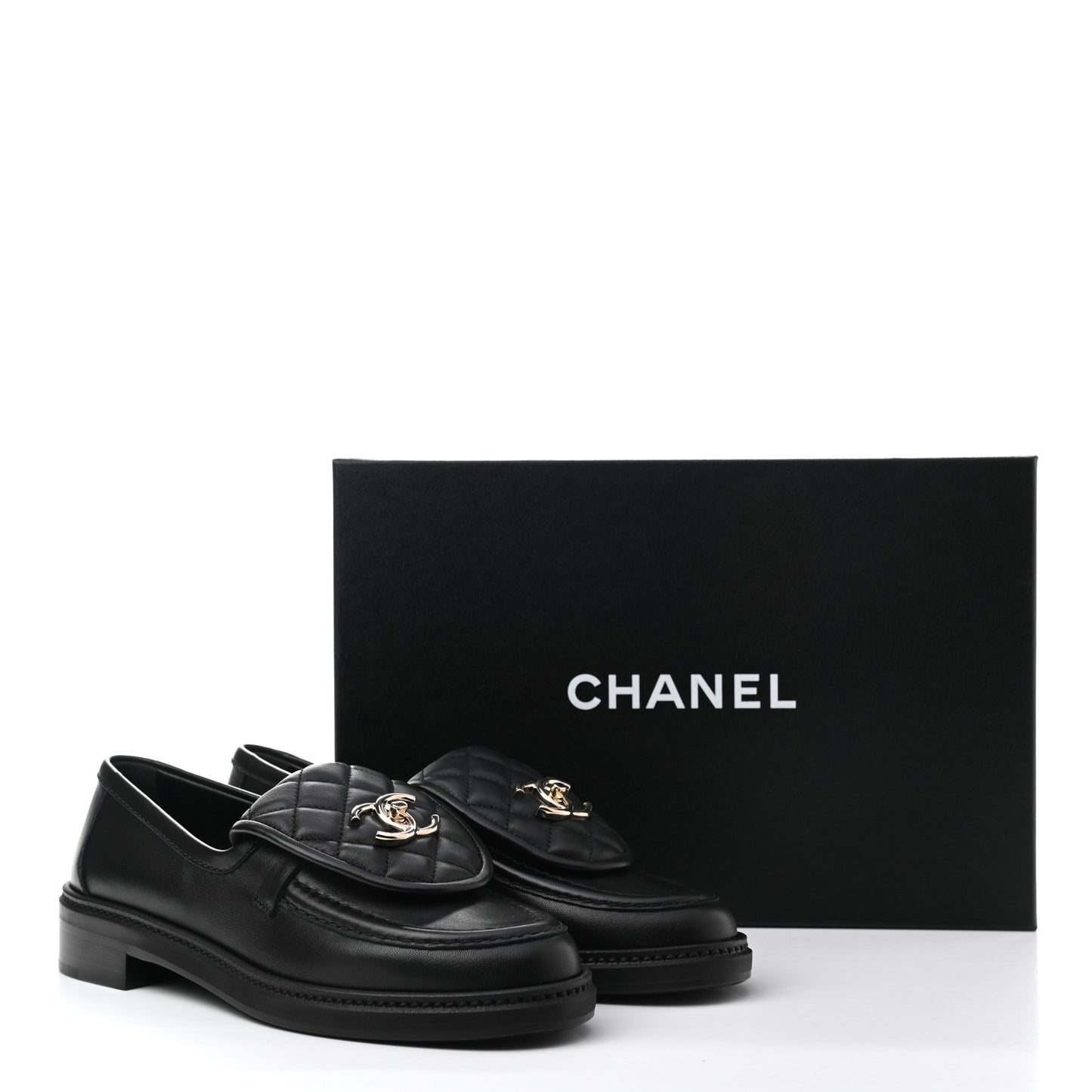 Lambskin Quilted CC Turnlock Loafers 37 Black