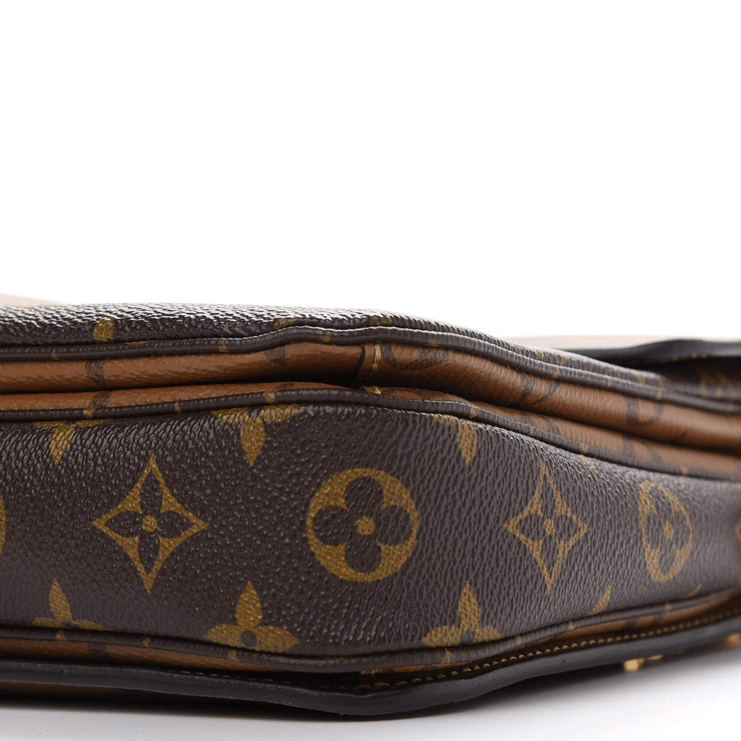 Reverse Monogram Pochette Metis