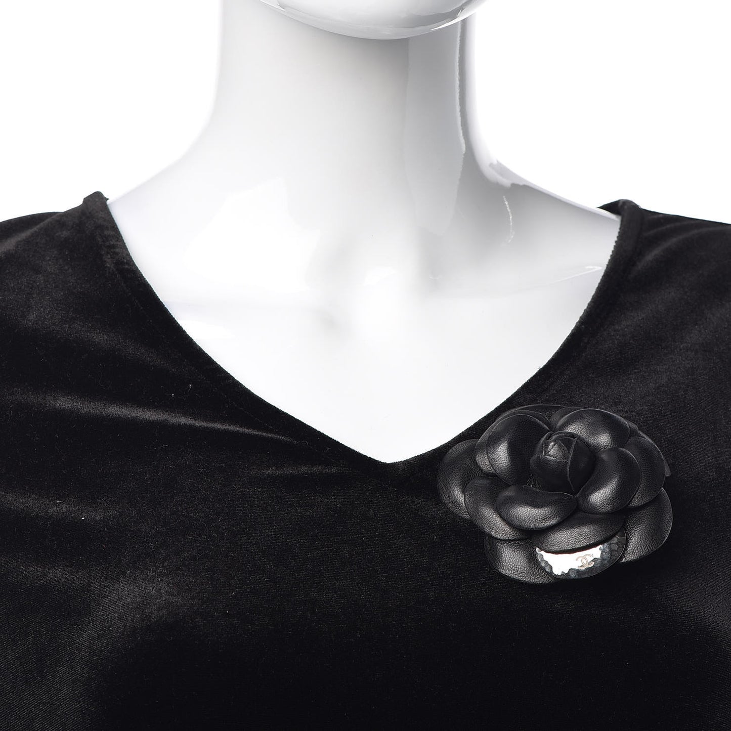 Lambskin Camellia Brooch Black