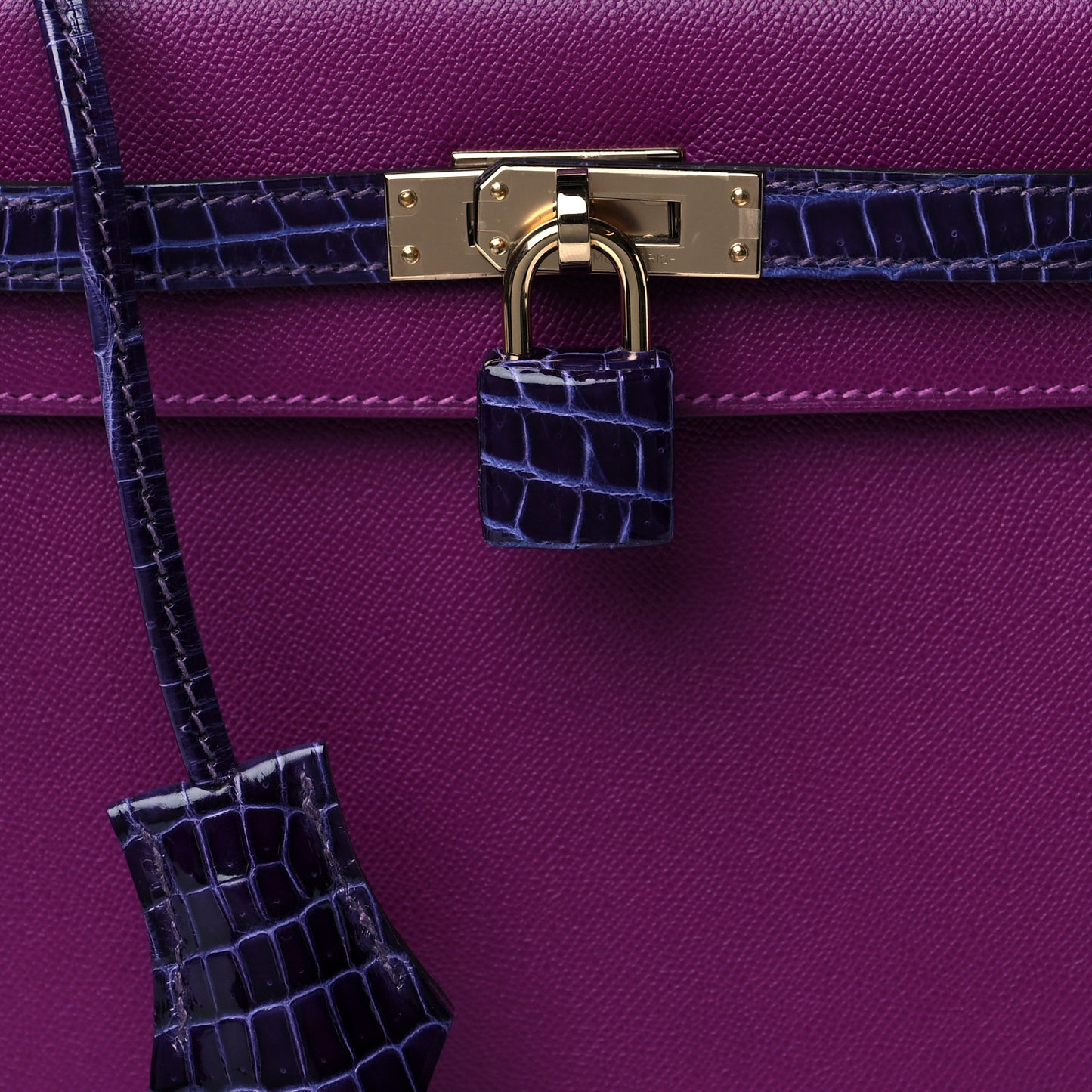 Madame Calfskin Shiny Niloticus Crocodile Kelly Sellier Touch 25 Anemone Amethyst