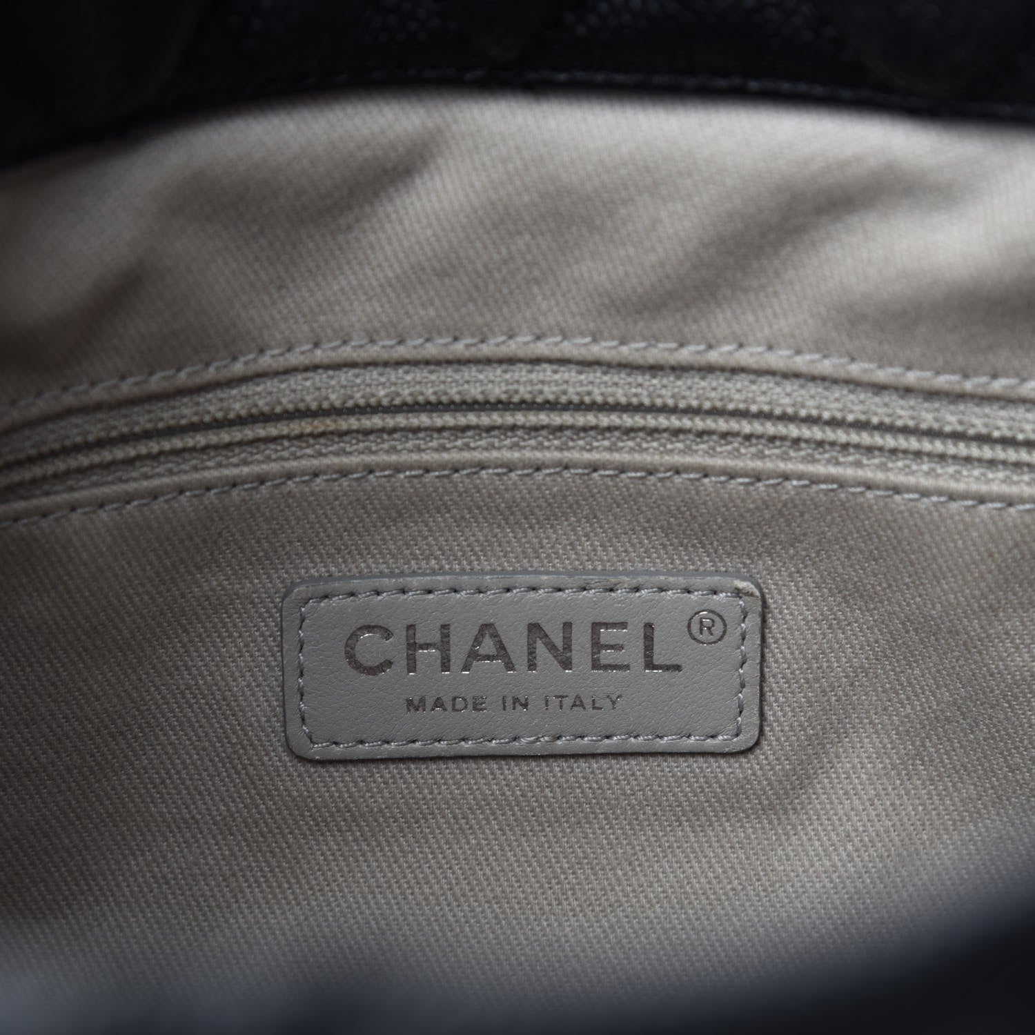 Chanel Caviar Quilted Easy Zip Tote Black 8 of 11