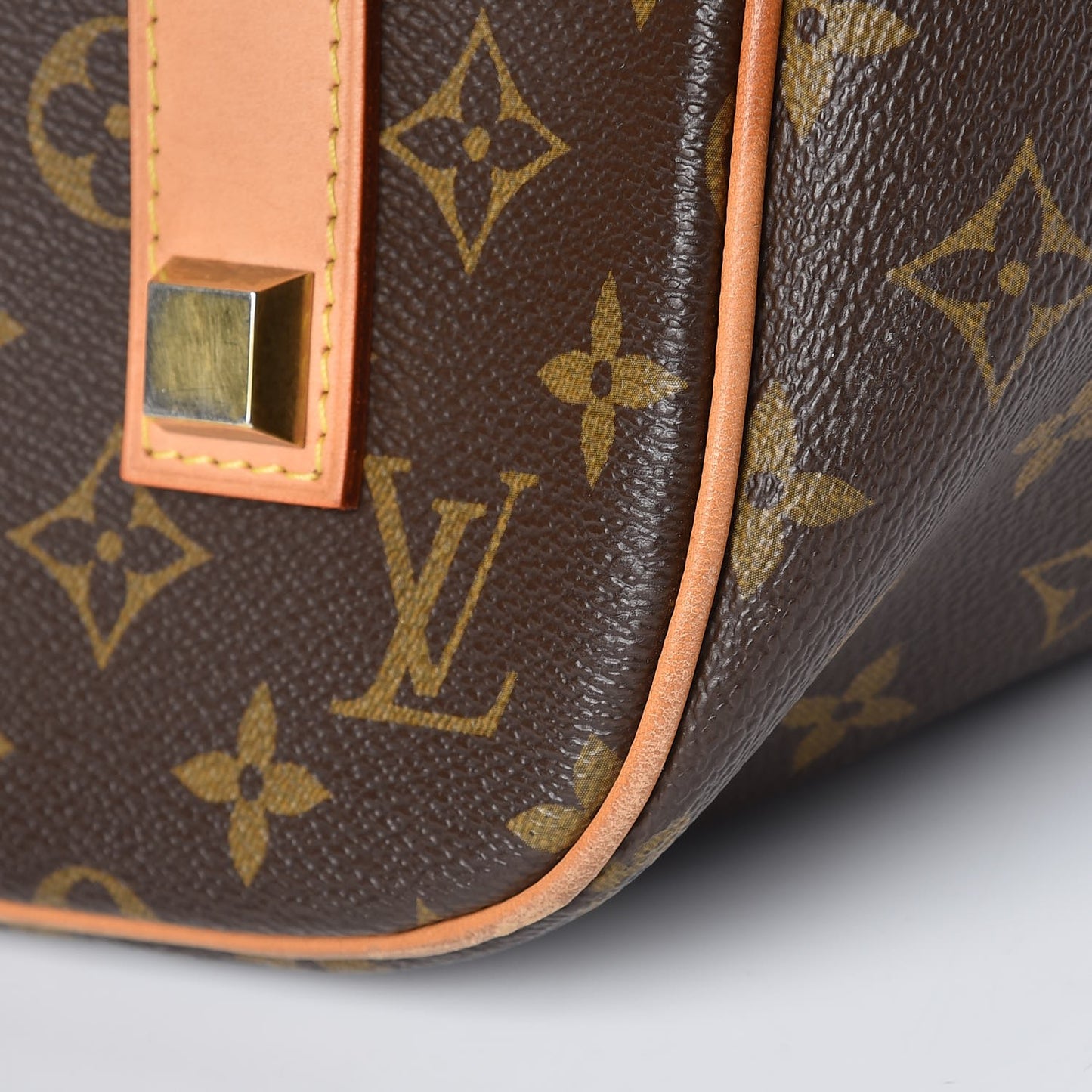 Monogram Neo