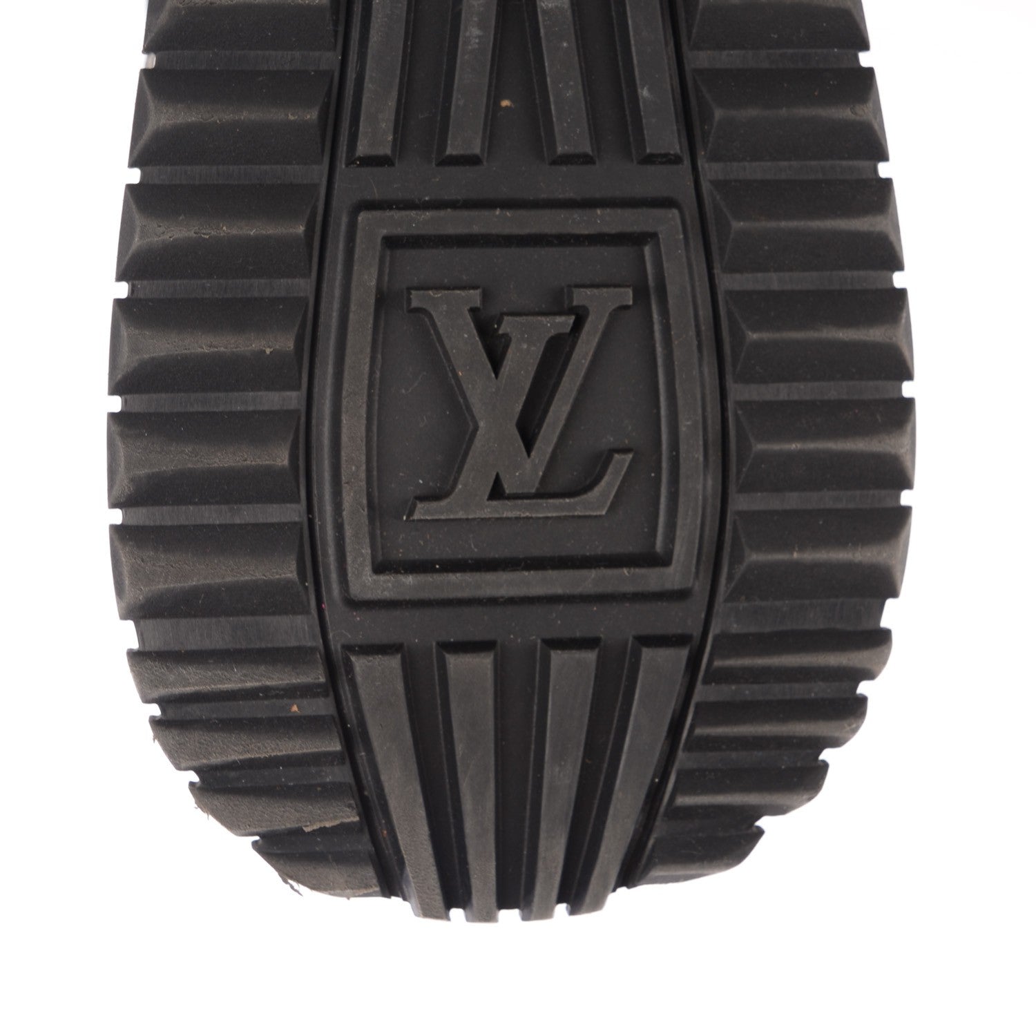 Louis Vuitton Suede Damier Run Away Sneakers 38.5 Vert 7 of 8