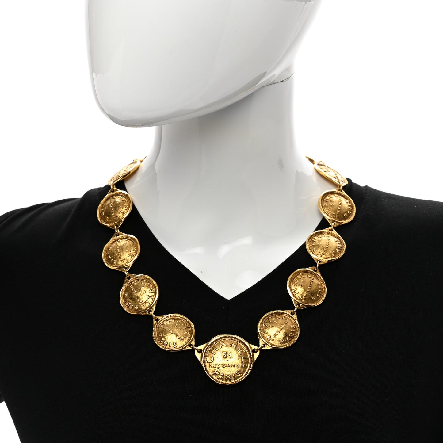 Metal CC Medallion Necklace Gold