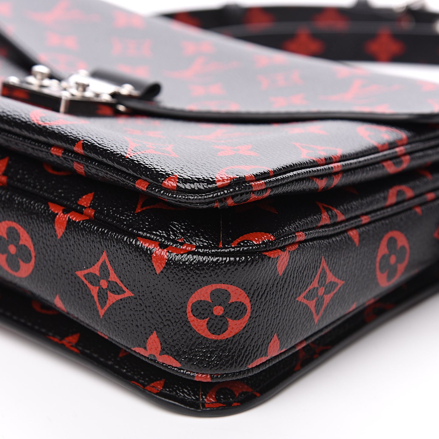 Monogram Infrarouge Pochette Metis