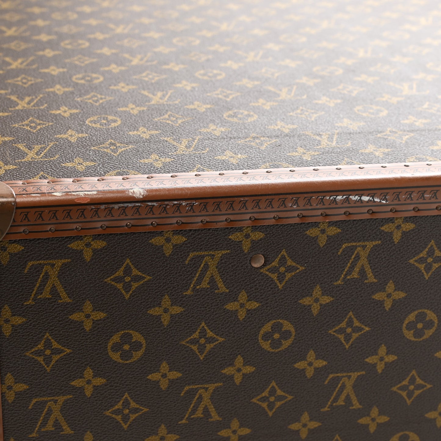 Monogram Alzer 65