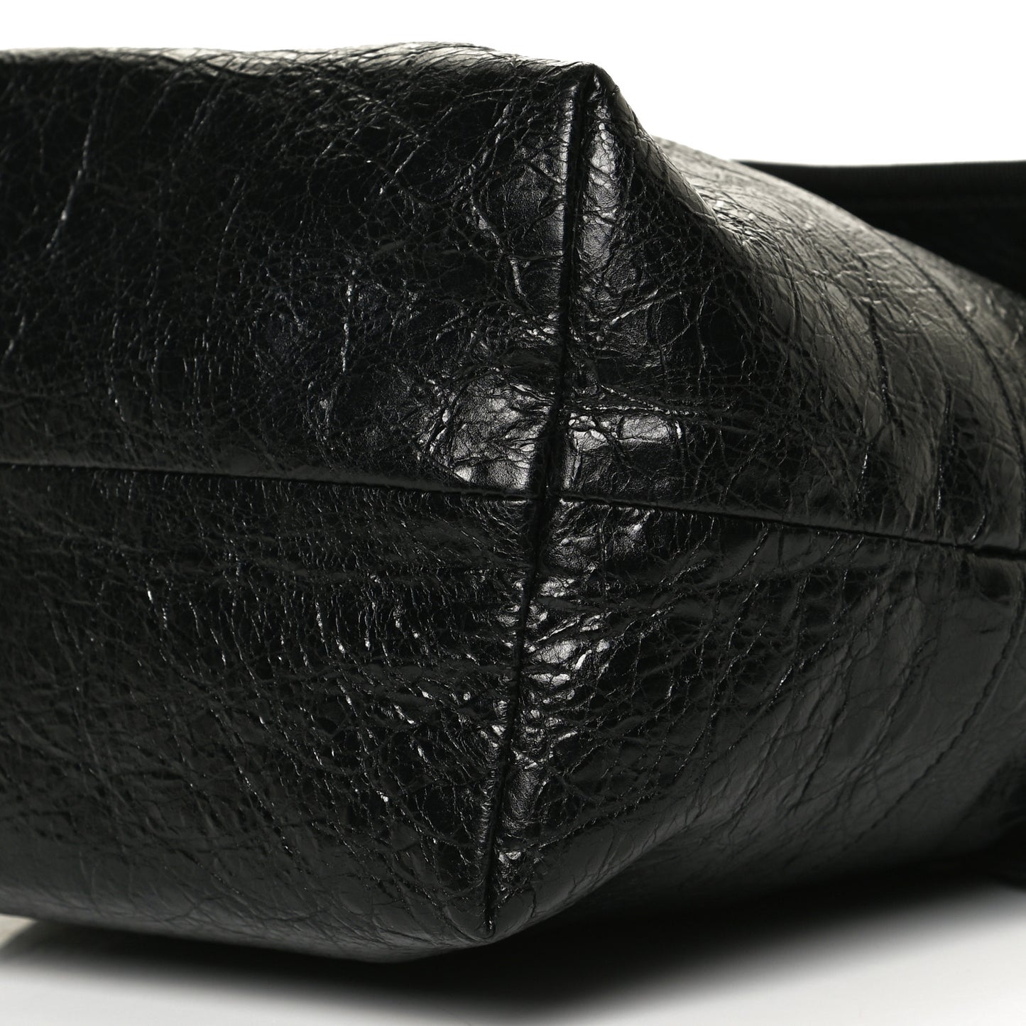 Agneau Arena Small Explorer Messenger Bag Black