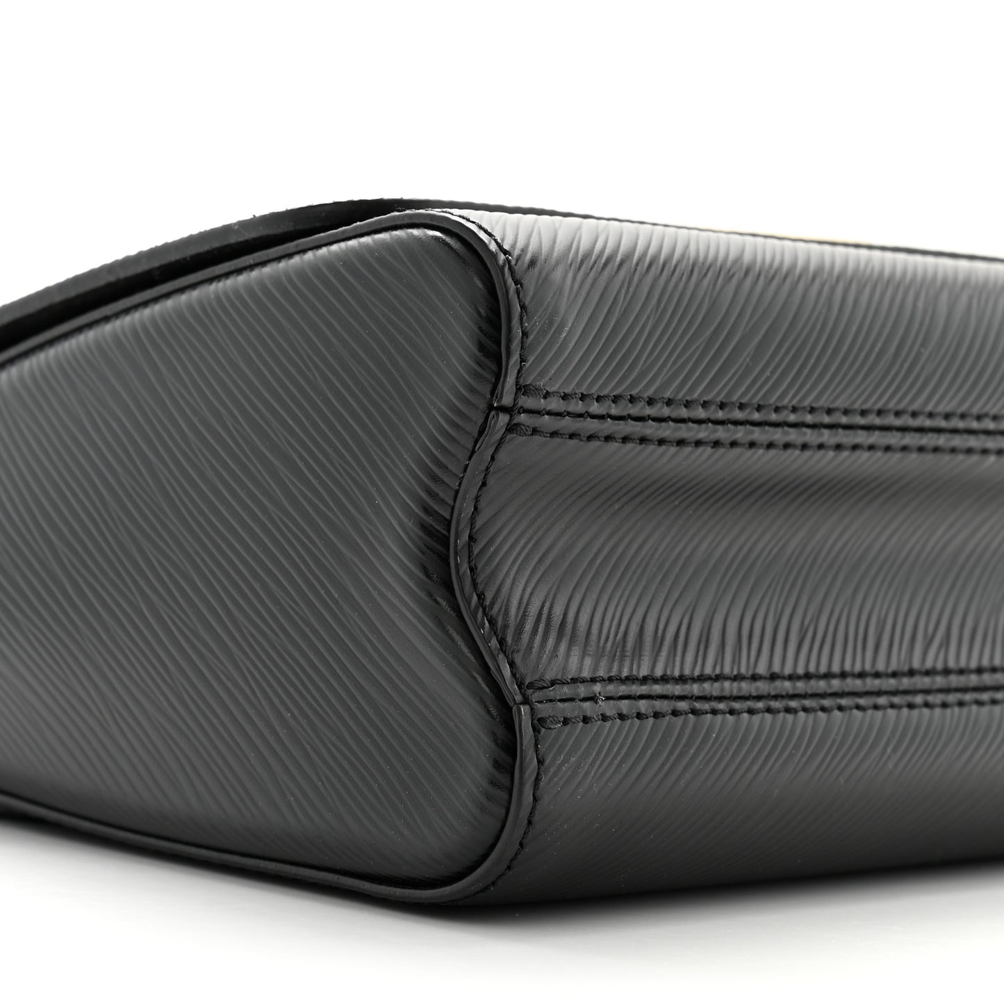 Epi Twist Shoulder Bag MM Black