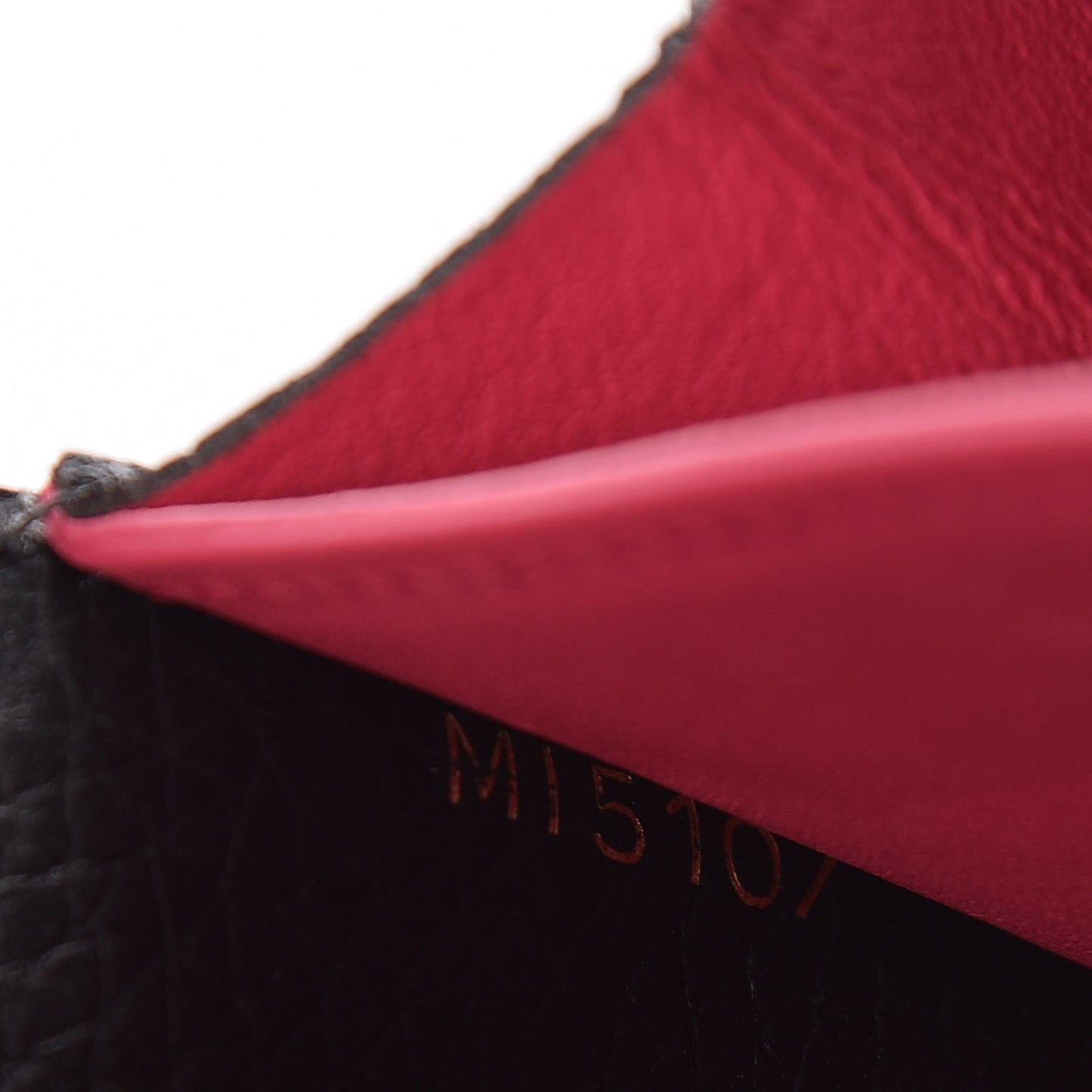 Taurillon Capucines Wallet Black