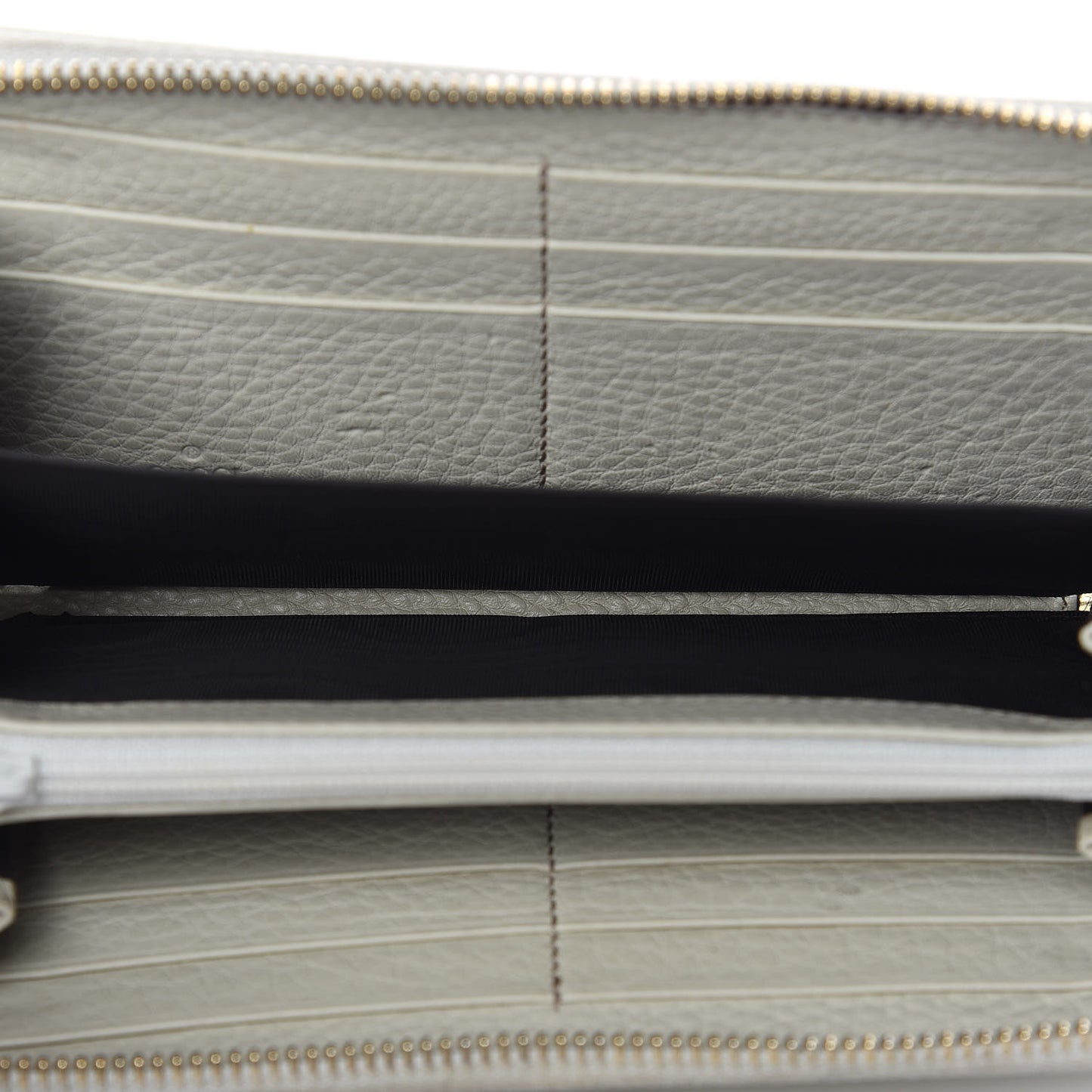 Pebbled Calfskin Soho Zip Around Wallet Off White