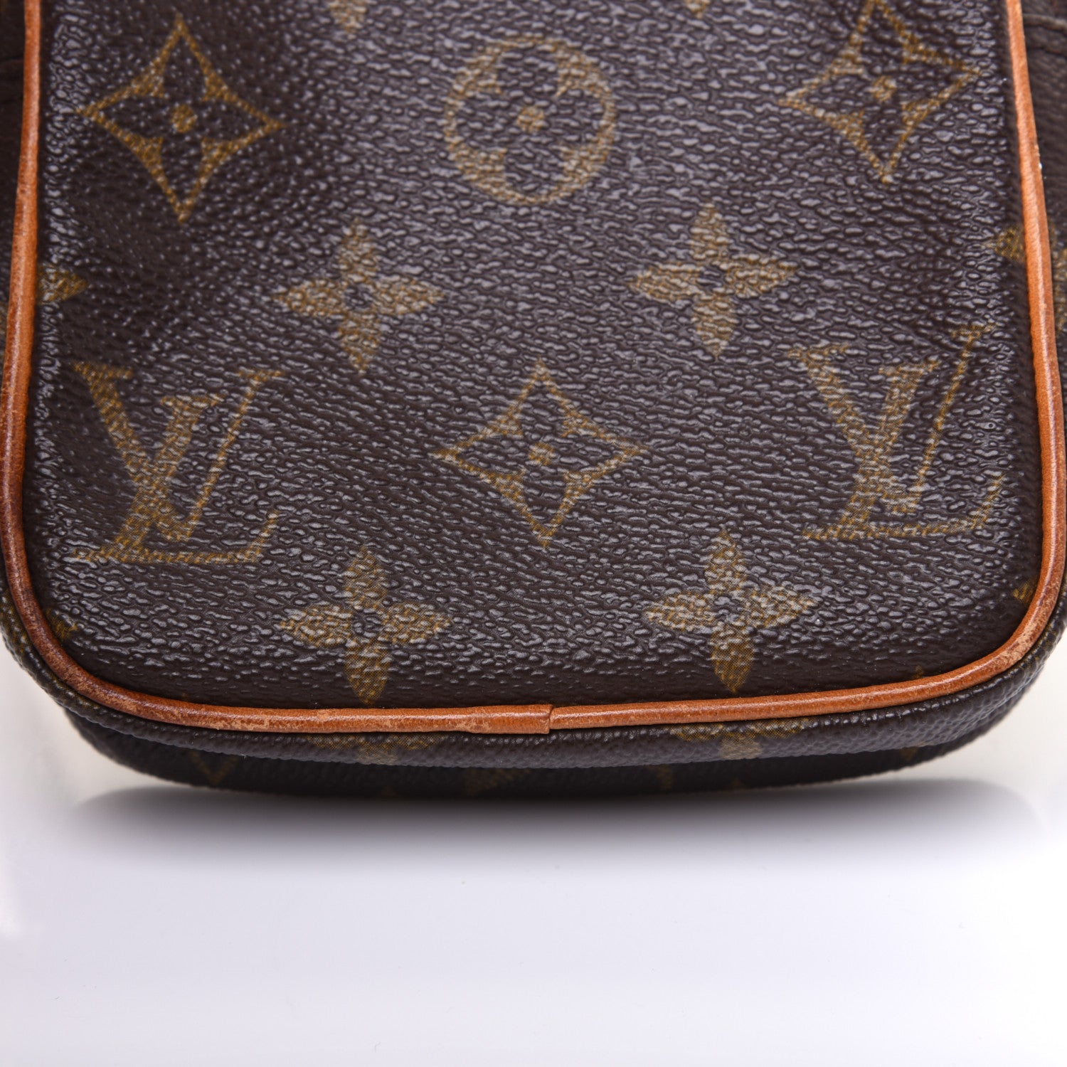 Louis Vuitton Monogram Danube 15 15 of 20