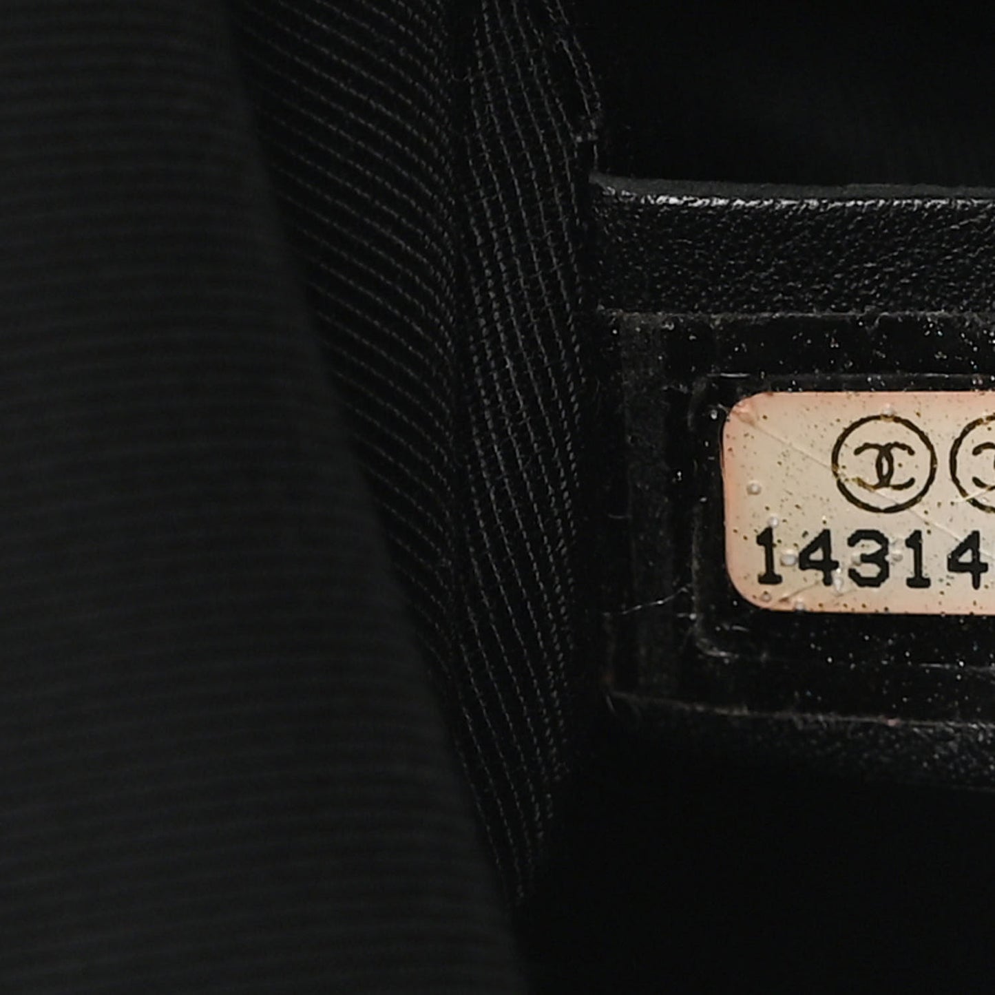 Calfskin Cerf Executive Shopper Tote Black