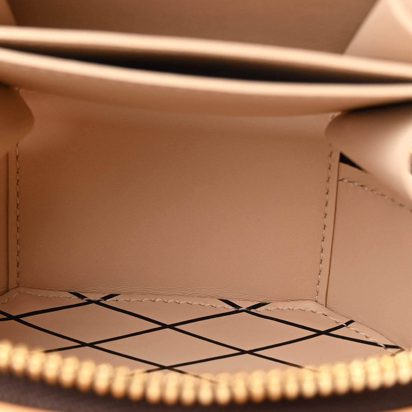 Monogram Mini Boite Chapeau