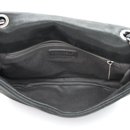 Chanel Iridescent Calfskin Glint Flap Black 5 of 11