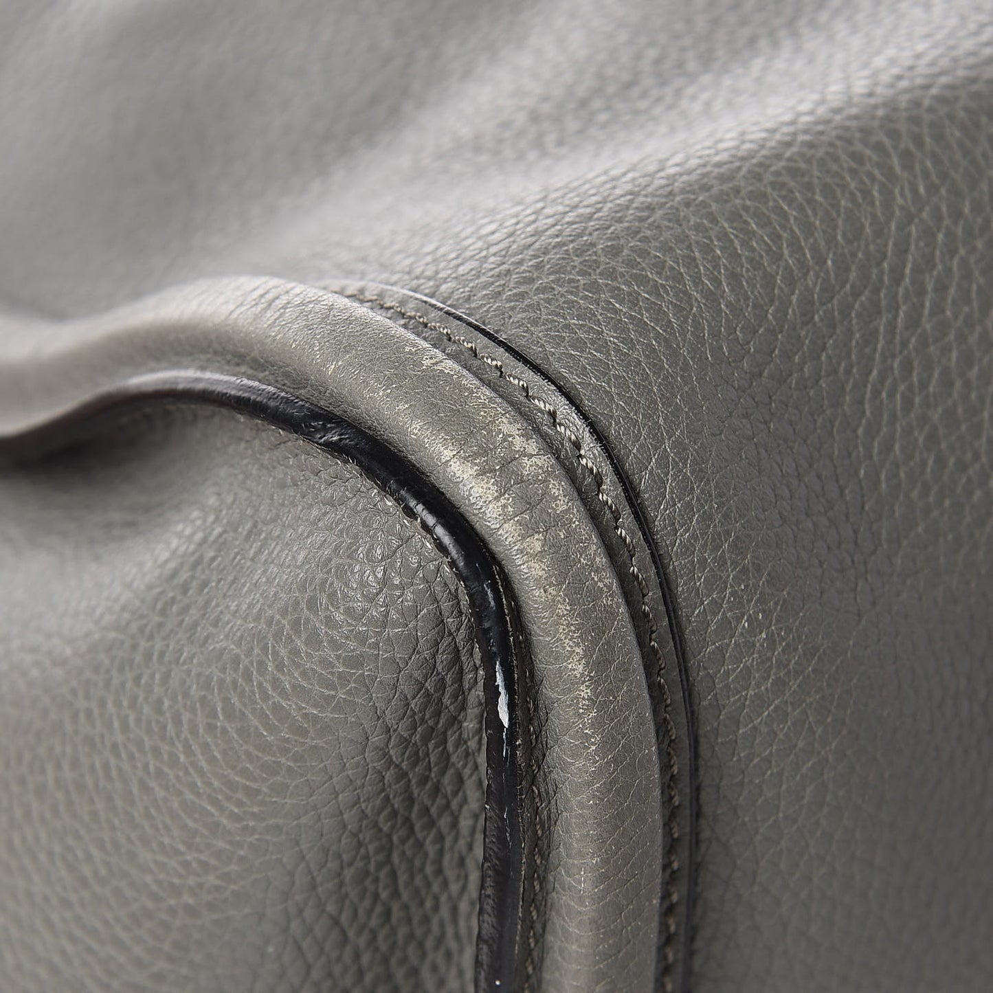 Pebbled Calfskin Large Skull Padlock Zip Around Tote Dark Grey