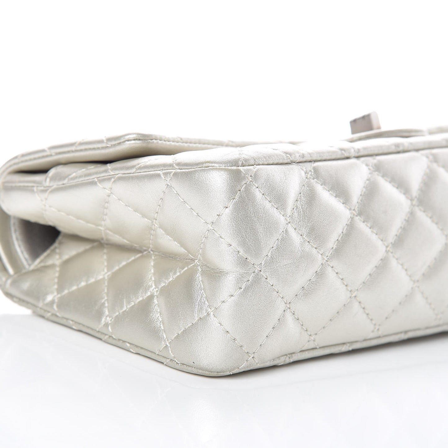 Metallic Aged Calfskin 2.55 Reissue 225 Flap Silver