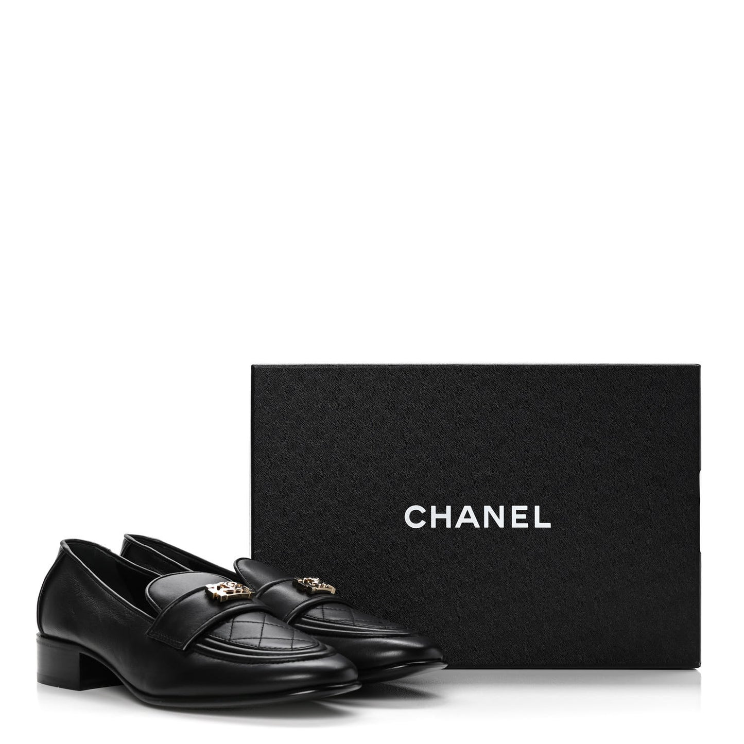 Lambskin Quilted Womens CC Loafers 39 Black