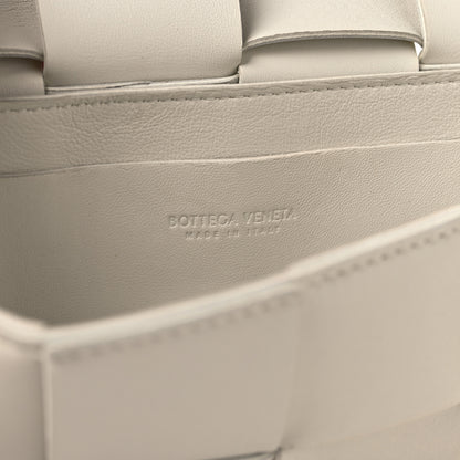Bottega Veneta Nappa Maxi Intreccio The Belt Cassette Bag White 5 of 9
