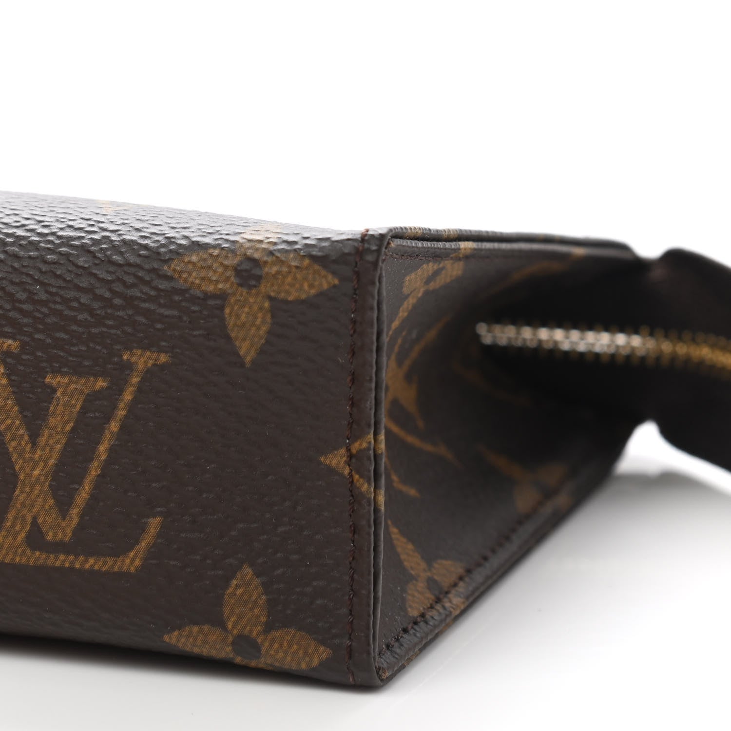 Louis Vuitton Monogram Toiletry Pouch 15 8 of 9