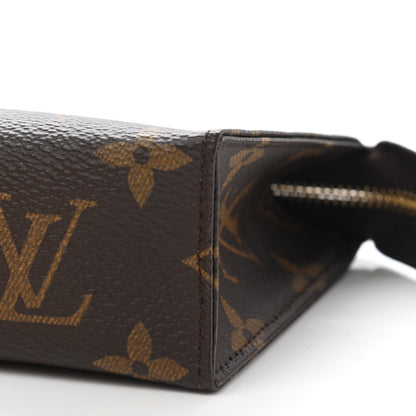 Louis Vuitton Monogram Toiletry Pouch 15 8 of 9
