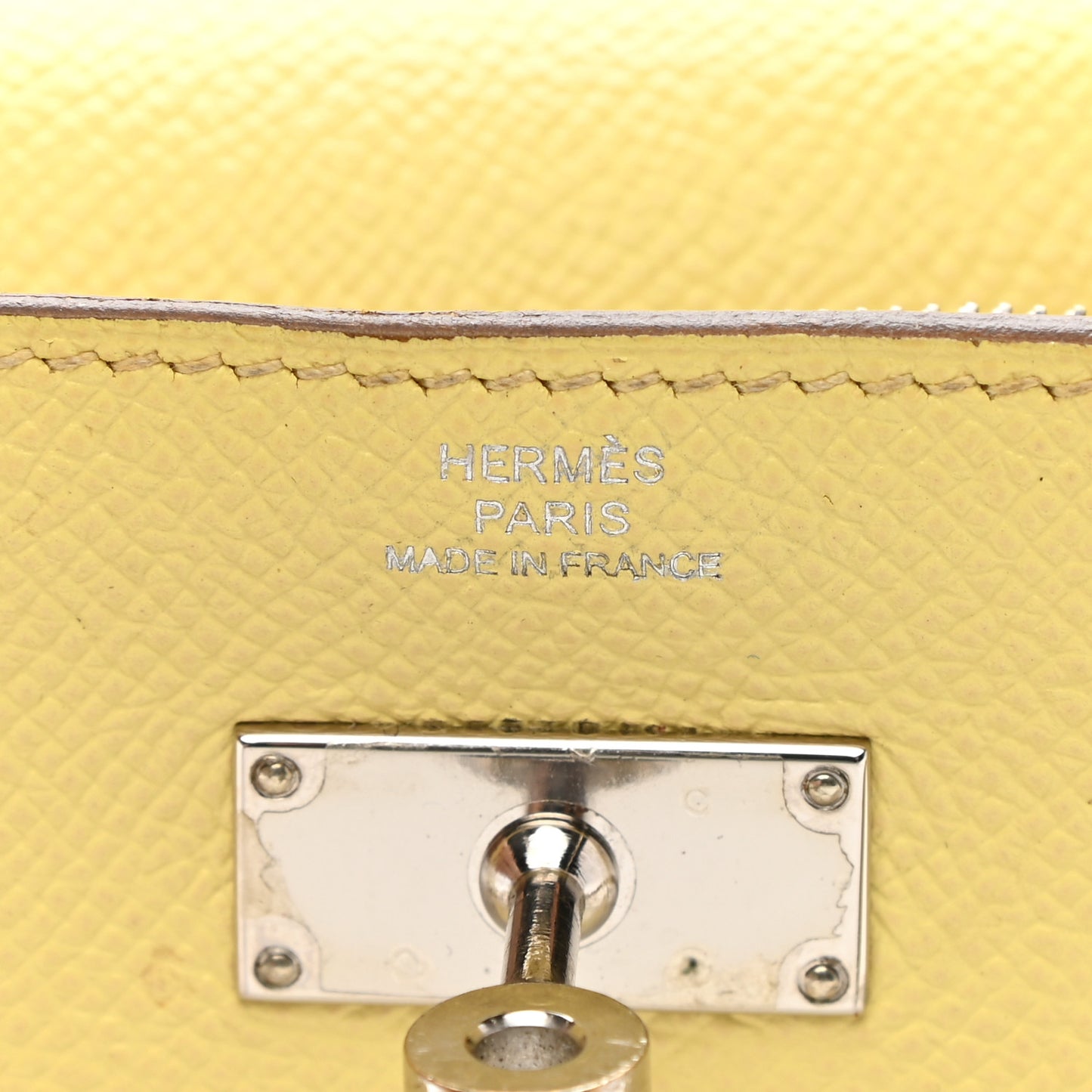 Epsom Kelly Longue Wallet Soufre