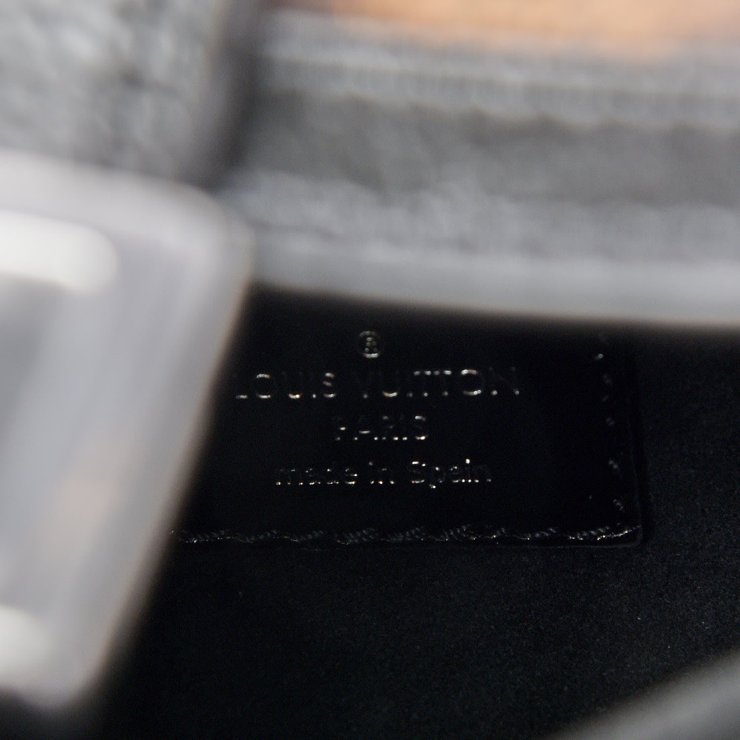 Louis Vuitton Reverse Monogram Giant Dauphine MM 8 of 10