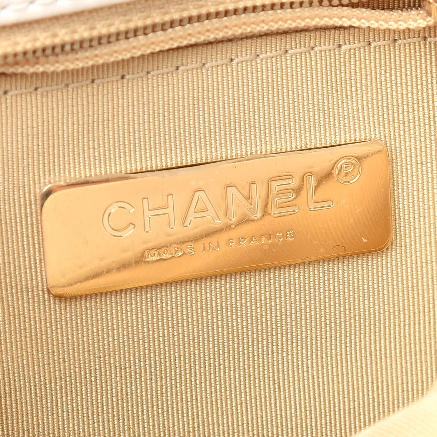 Chanel Goatskin Quilted Medium Chanel 19 Flap White 6 of 9