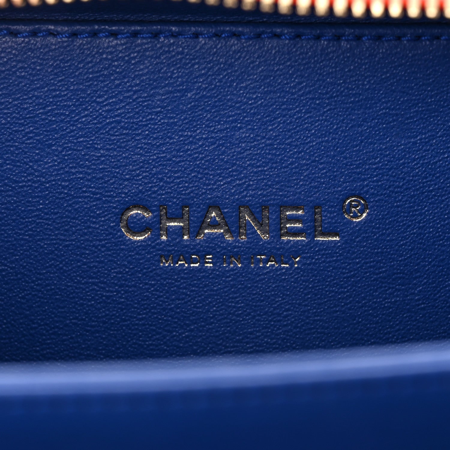 Chanel Caviar Quilted Small CC Filigree Vanity Case Blue White Red 6 of 10