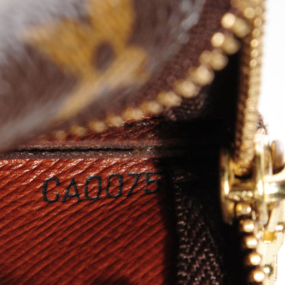 Louis Vuitton Monogram Key Pouch 6 of 7