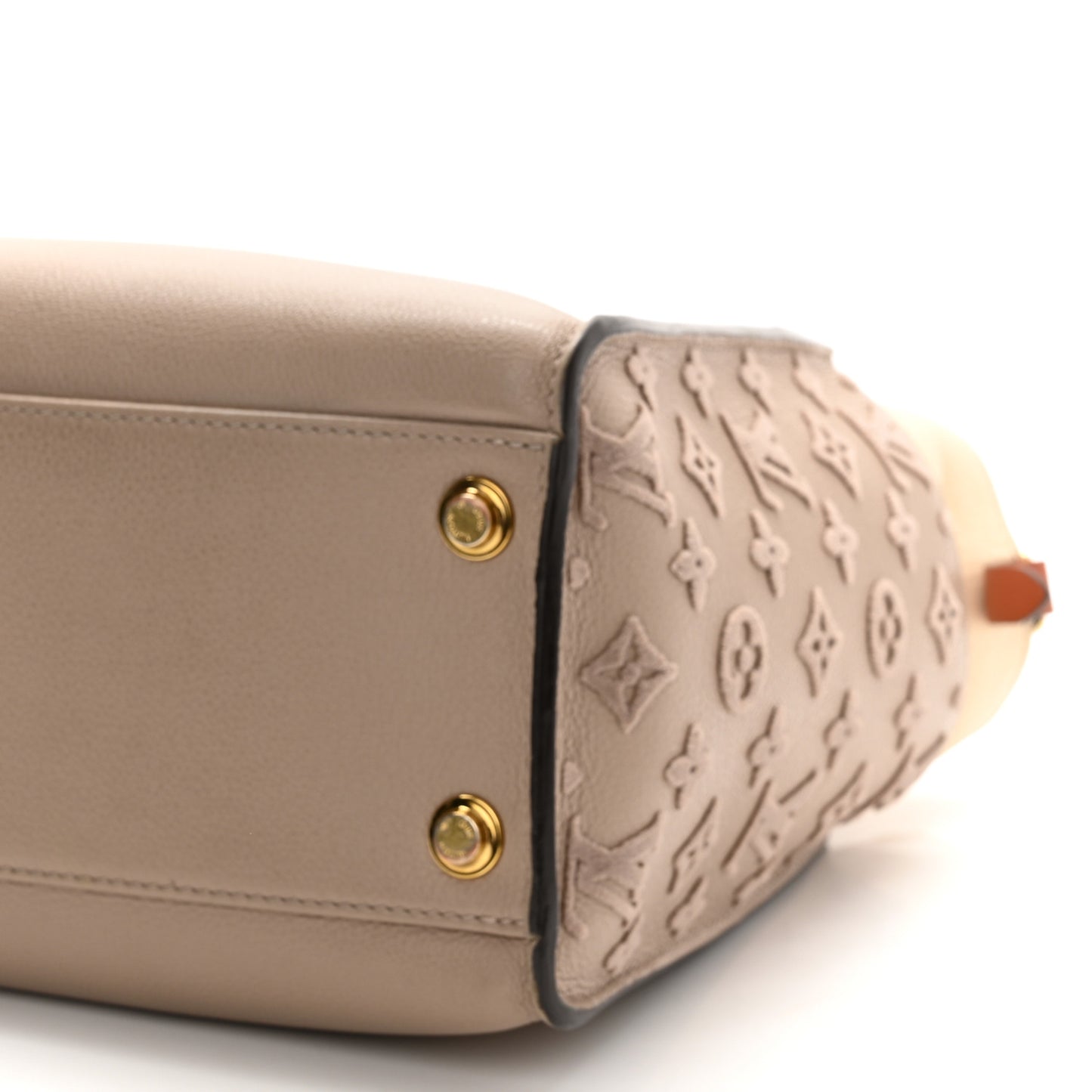 Calfskin Monogram Tufting On My Side Galet