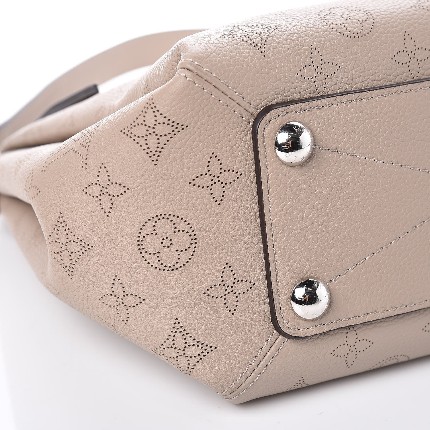 Louis Vuitton Mahina Babylone Chain BB Galet 7 of 8